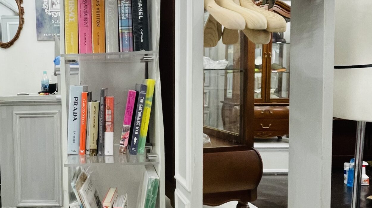 Zeperito Wonderland Book Store