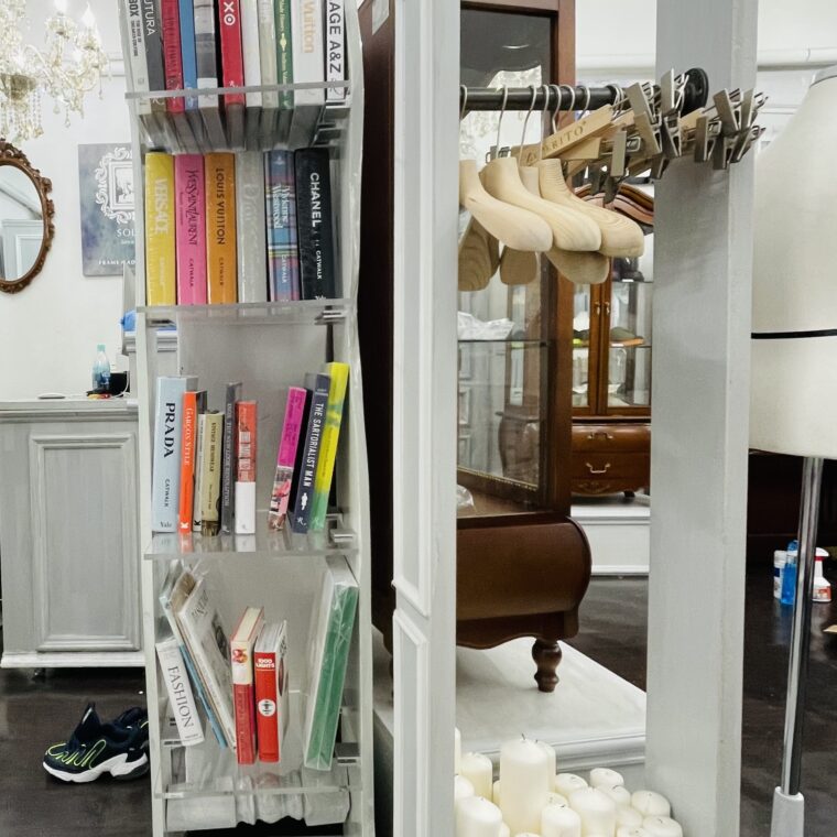 Zeperito Wonderland Book Store