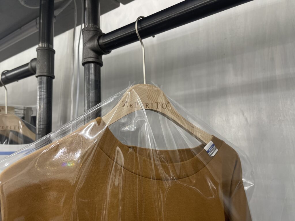 Zeperito Wonderland Hanger