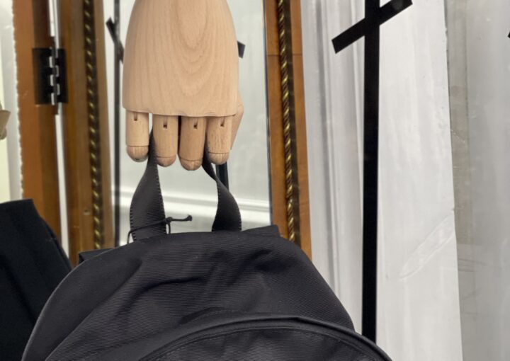 zeperito wonderland Show case