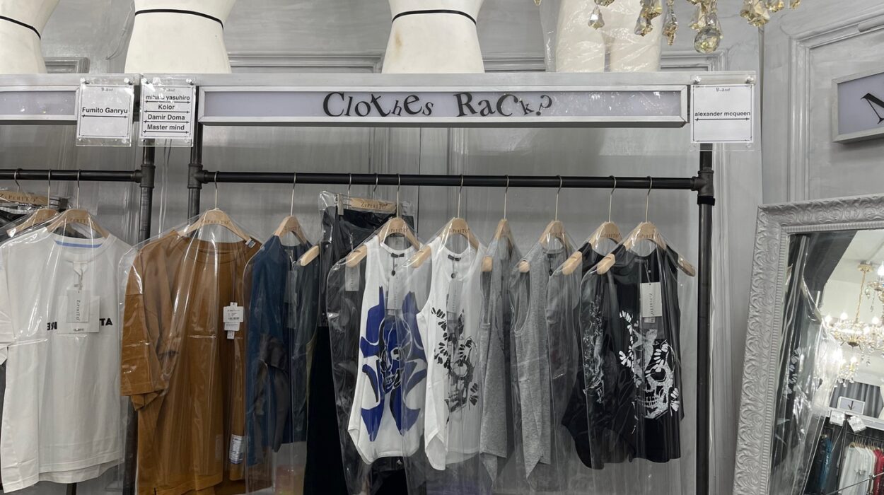 Zeperito Wonderland Clothes Rack