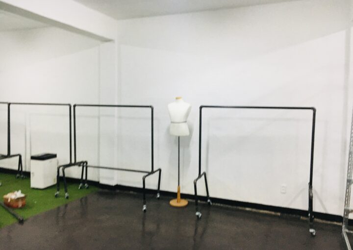 Zeperito Wonderland Clothes Rack