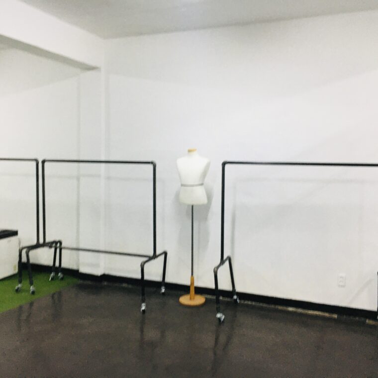 Zeperito Wonderland Clothes Rack